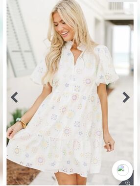 It's Easy To See White Eyelet Dress, Size M